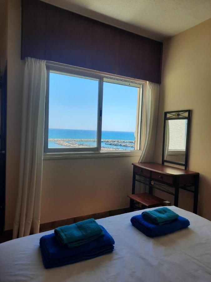 Seascape 501 Apartment Larnaca Ngoại thất bức ảnh