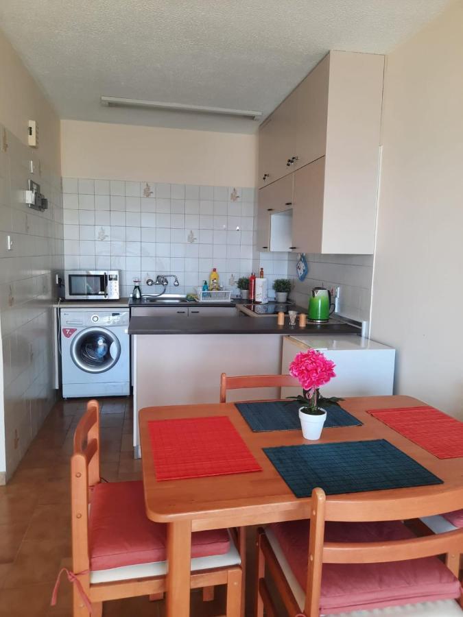 Seascape 501 Apartment Larnaca Ngoại thất bức ảnh